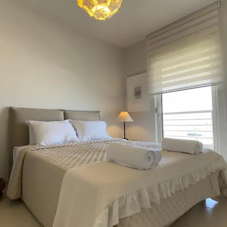 Nh Urban Living In Nea Alikarnassos Apartament Heraklion