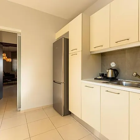 Nh Urban Living In Nea Alikarnassos Appartamento Candia